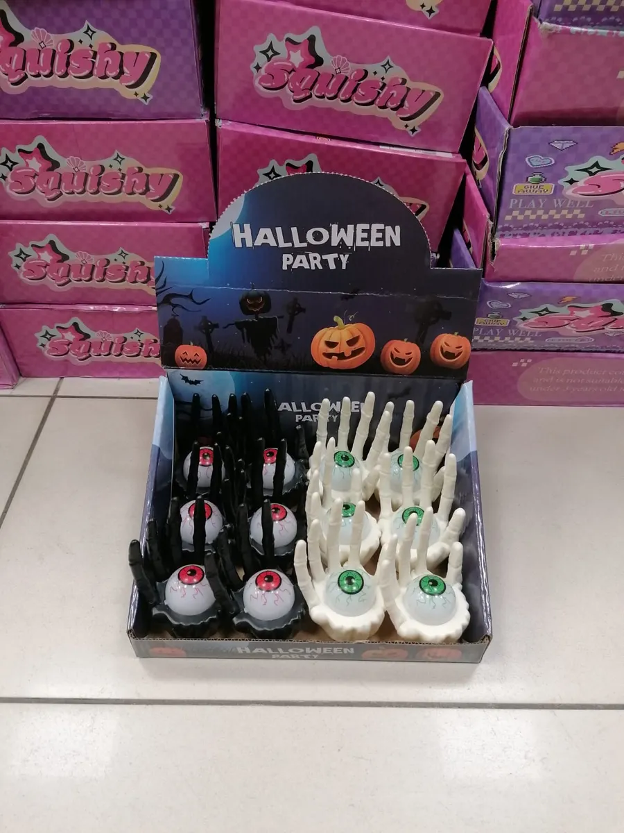 Dekoracje Halloween party plastikowe ręce czarne i białe z oczami w opakowaniu zbiorczym