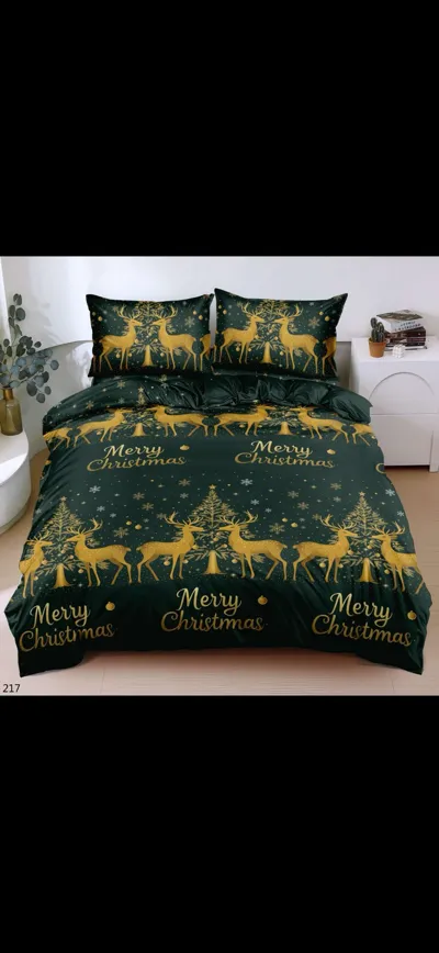 Pościel zielona 160x200 cm z motywem złotych reniferów i napisem Merry Christmas