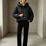 Kurtka damska pikowana czarna z kapturem KK 61314 S-2XL