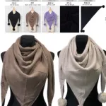 Trójkątny szal z pomponami beżowy i brązowy miękki akryl-wool