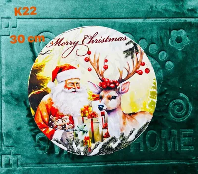 Okrągła podkładka świąteczna 30 cm z kolorowym nadrukiem Mikołaja i renifera oraz prezentów
