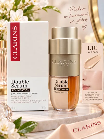 Podkład-serum Clarins Double Serum Foundation w złocistym flakonie z podwójnym dozownikiem i opakowaniem 30 ml