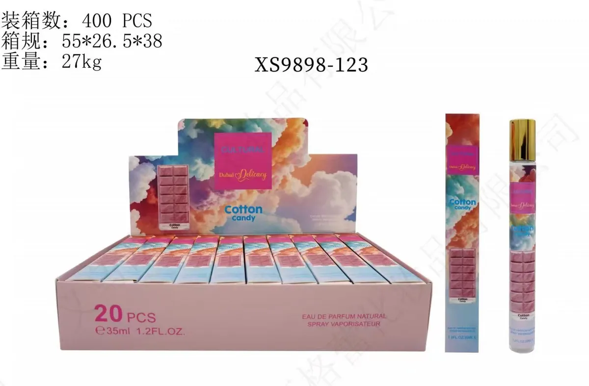 Perfumetki Cotton Candy 35ml w pastelowym opakowaniu z motywem chmur i różową tabliczką czekolady